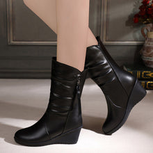 Load image into Gallery viewer, Women&#39;s Snow Boots With Plush Medium Leg Boots
