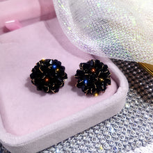 Load image into Gallery viewer, Crystal Ear Stud Ear
