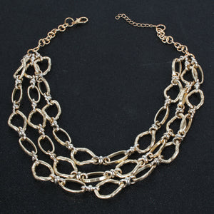 Metal necklace