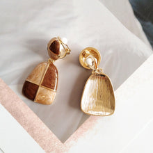 Load image into Gallery viewer, Geometric color block earrings
