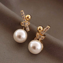 Load image into Gallery viewer, Korean Version Of Imitation Pearl Personality Wild Geometric Type Women's Earrings
