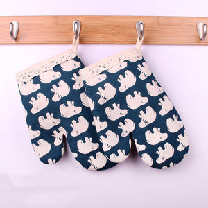 Thickened microwave oven gloves