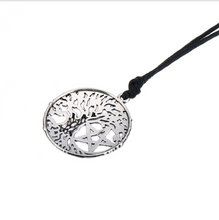 Load image into Gallery viewer, Pentagram necklace
