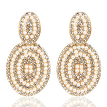 Load image into Gallery viewer, Circle earrings
