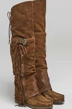 Load image into Gallery viewer, Fringed lady&#39;s boot
