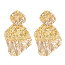 Load image into Gallery viewer, Fashion show earrings
