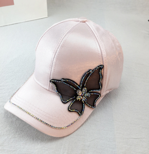Rhinestone cap with diamonds