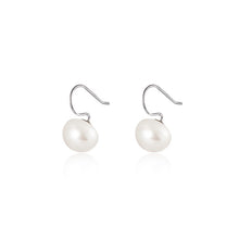 Load image into Gallery viewer, 925 Silver Freshwater Pearl Stud Earrings
