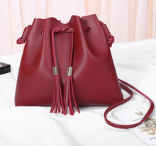 Load image into Gallery viewer, Tassel bucket coin purse
