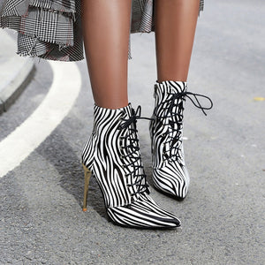Pointed high heel Martin boots