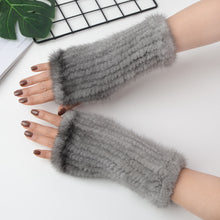 Load image into Gallery viewer, Comfortable winter gloves
