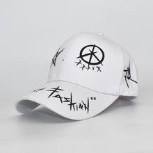 Load image into Gallery viewer, Black And White Color Matching Graffiti Baseball Cap
