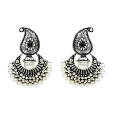 Load image into Gallery viewer, Indian vintage earrings wholesale pearl earrings
