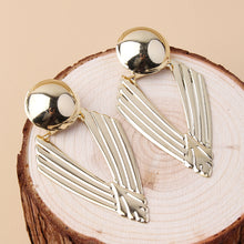 Load image into Gallery viewer, Fashion Hollow Geometric Earrings Personality Metal Earrings
