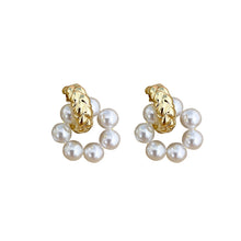Load image into Gallery viewer, C-shaped Pearl Earrings, A Pair Of Earrings
