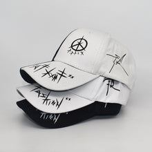 Load image into Gallery viewer, Black And White Color Matching Graffiti Baseball Cap
