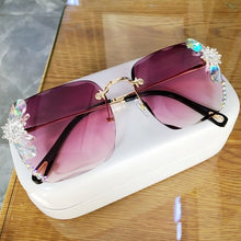 Load image into Gallery viewer, sunglasses women 2020 new fashon Vinage Sqaure luxury glasses Rimless rhinesotne sunglasses Shades For Women Summer oculos
