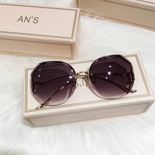 Load image into Gallery viewer, MS 2020 New Women Sunglasses Rimless UV400 Brand Designer High Quality Gradient Sun Glasses Female oculos With Box
