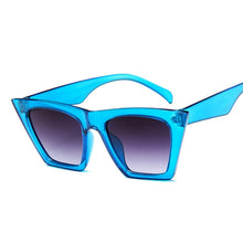 Load image into Gallery viewer, Female Vintage Sunglasses Women Fashion Cat Eye Luxury Sun Glasses Classic Shopping Lady Black Oculos De Sol UV400
