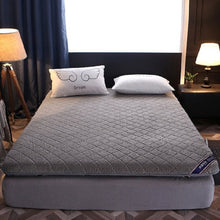 Load image into Gallery viewer, Floor tatami Keep warm in winter mattresses student dormitory  Foldable mats King Queen Twin Full Size bed product
