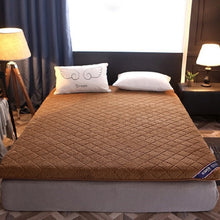 Load image into Gallery viewer, Floor tatami Keep warm in winter mattresses student dormitory  Foldable mats King Queen Twin Full Size bed product
