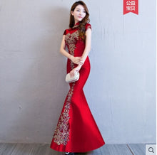 Load image into Gallery viewer, Purple Cheongsam Women Traditional Dress Sexy Wedding Qipao Embroidery Chinese Oriental Dresses Vestidos Formales Long QiPao

